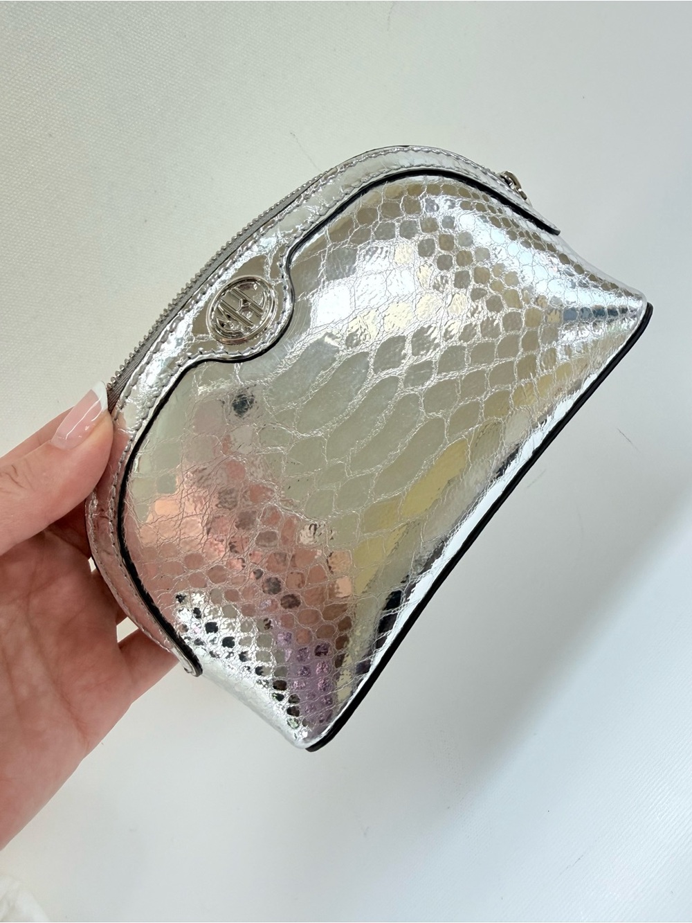 Michael Kors collection Silver Metallic Snake-Embossed cosmetic bag with Logo - Picture 8 of 8